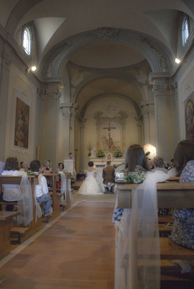 cerimonia nozze interno della chiesa